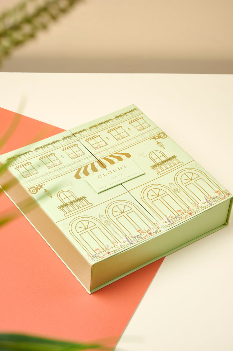 Box of 16 Cloudy Minis