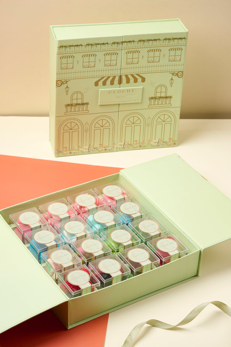 Box of 16 Cloudy Minis